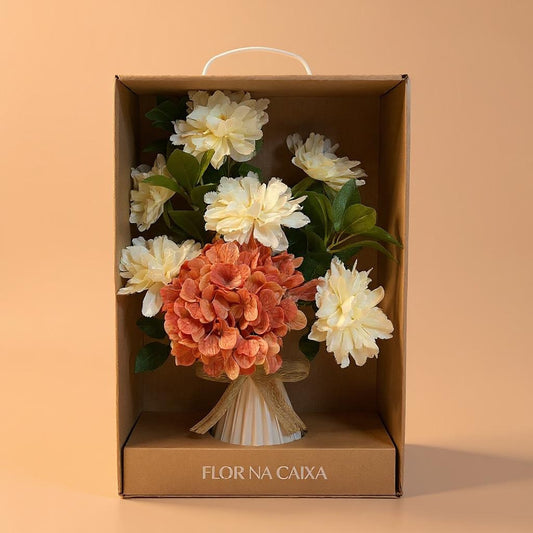 Bouquet Hortênsia Laranja e Dálias Brancas