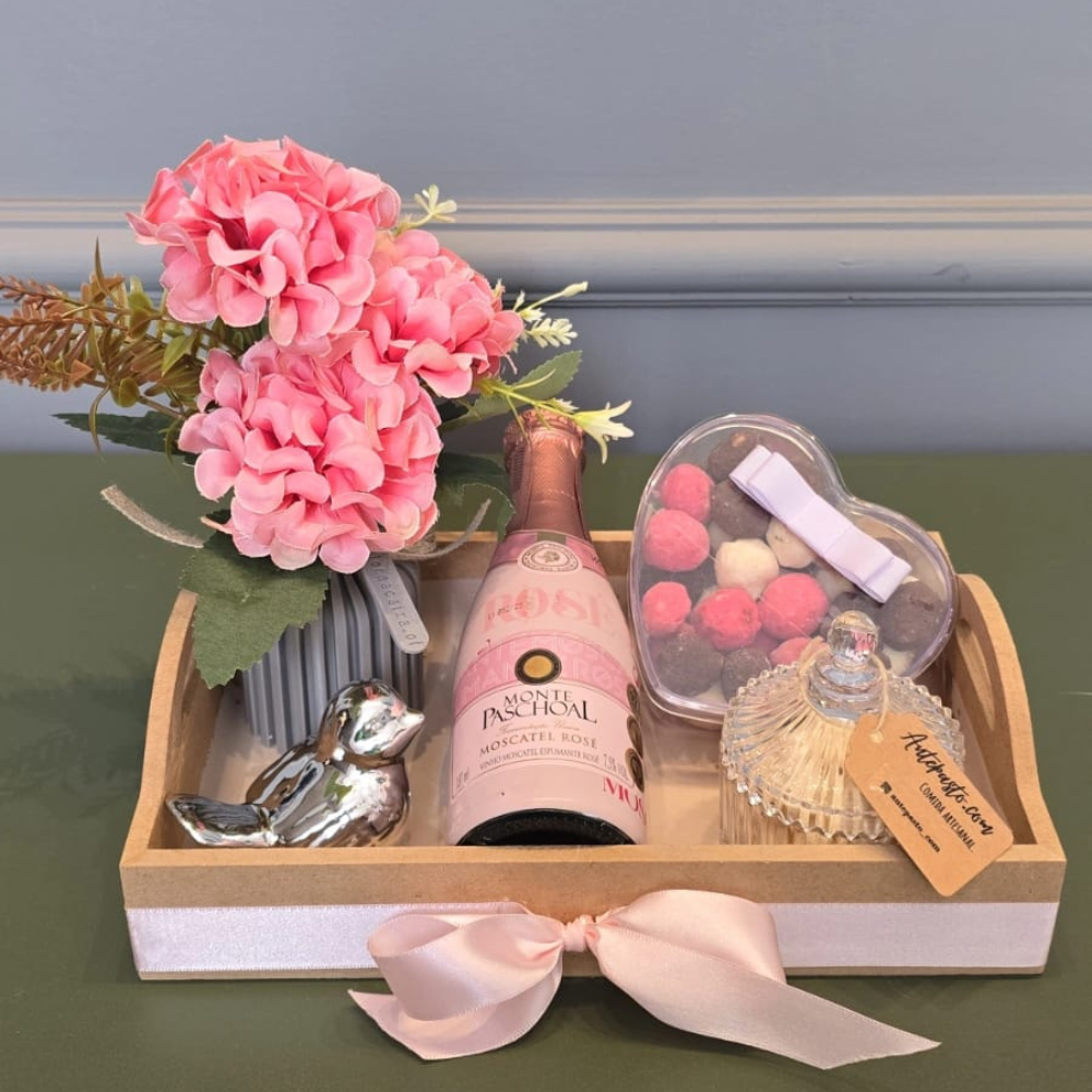 Cesta de Espumante com Flores